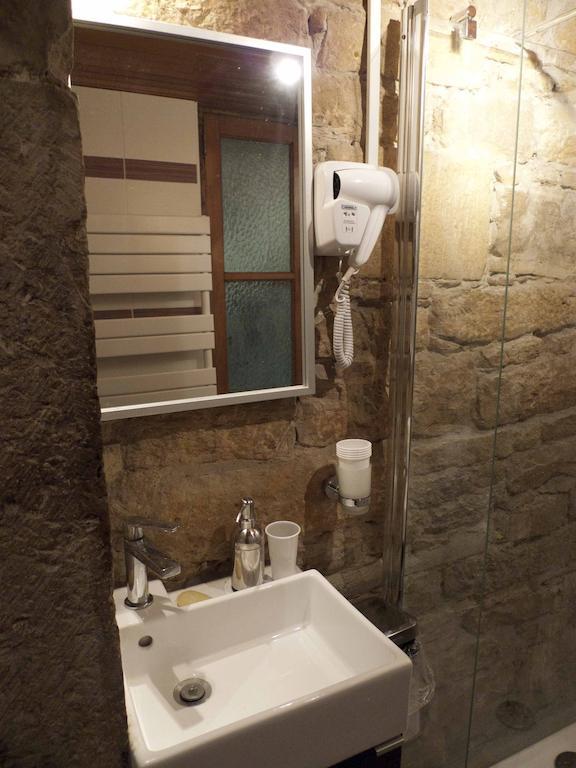 Studio Charme Et Confort Aux Cordeliers ليون الغرفة الصورة